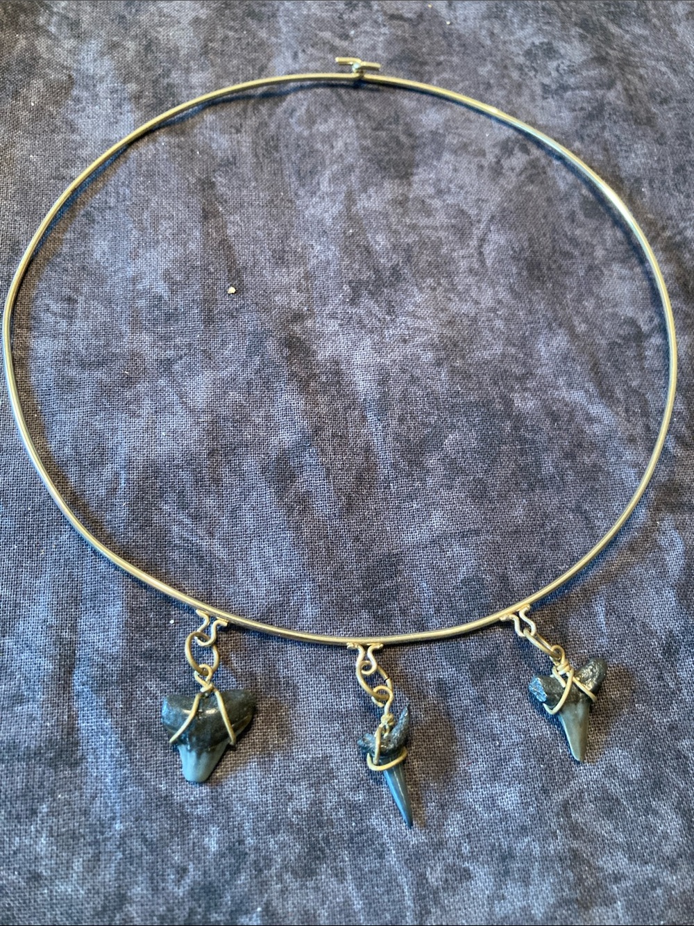 Gold-Tone Women’s Choker Necklace with Dark Gray Shark Tooth Charms